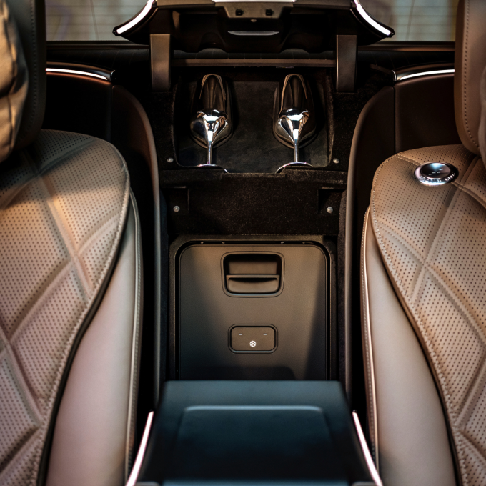 Mercedes Maybach EQS SUV Seats