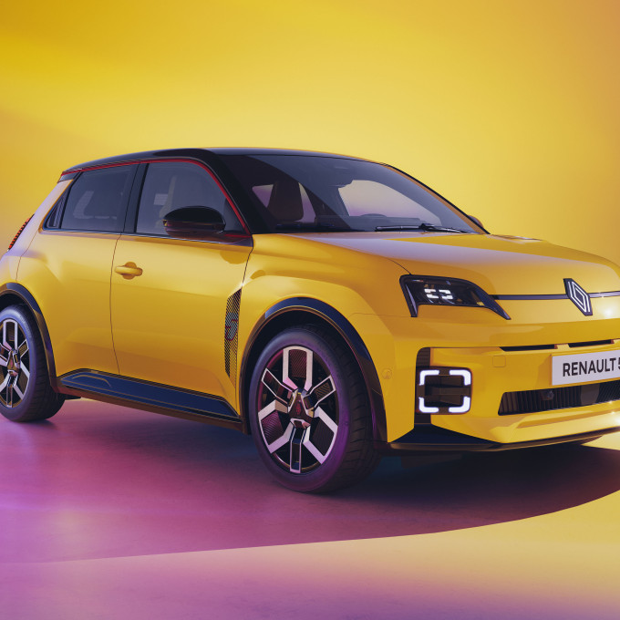 01 De nieuwe Renault 5 E Tech electric het elektrische en Renaulutionaire popicoon