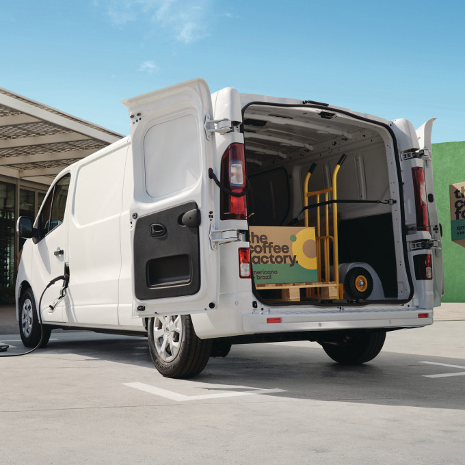 03 Nieuwe Renault Trafic E Tech electric maakt aanbod elektrische bedrijfswagens compleet