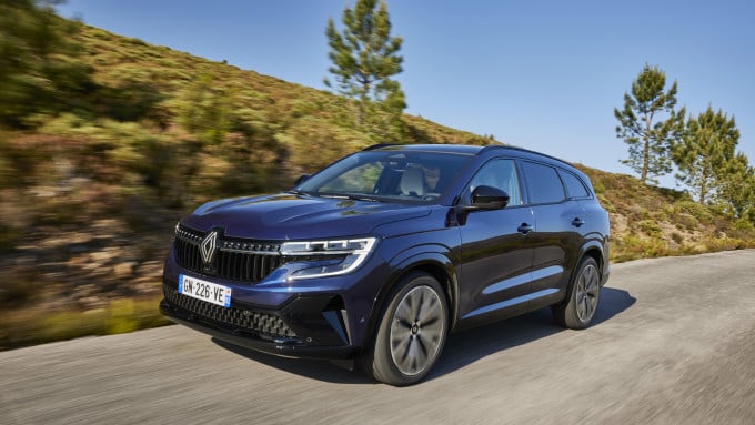 01 Rijden met de nieuwe Renault Espace zelfde DNA nieuwe generatie